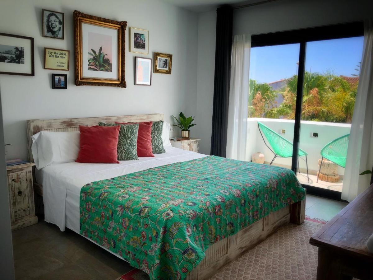 モライラ One Thousand Waves Bed & Breakfast エクステリア 写真